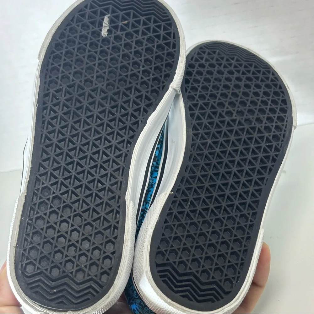 Disney‎ store, Mickey Mouse kids shoes